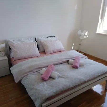 Apartments Mm